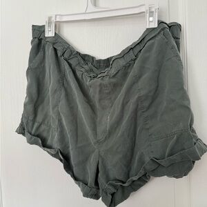 Aerie High Waist Green Shorts Relaxed Fit